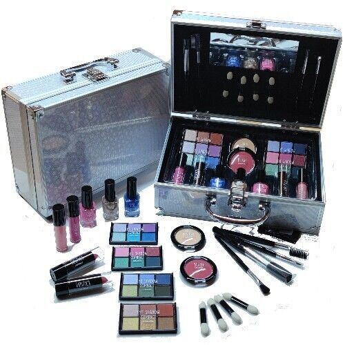 Super Teen Beauty Cosmetic Make-up ALU Case Silver Makeup Case 42 pieces